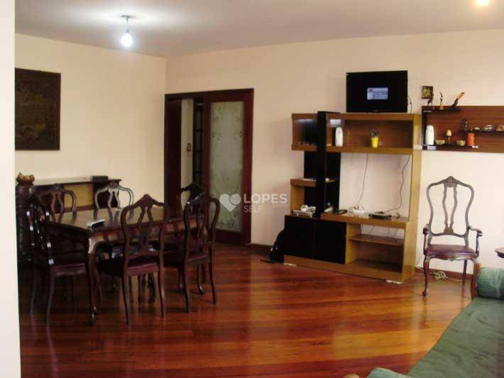 Apartamento à venda com 4 quartos, 145m² - Foto 2