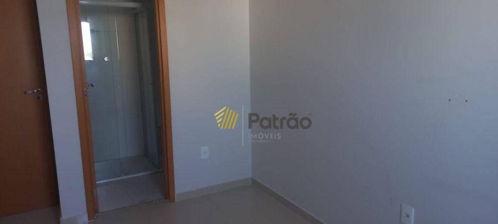 Apartamento à venda com 2 quartos, 63m² - Foto 4