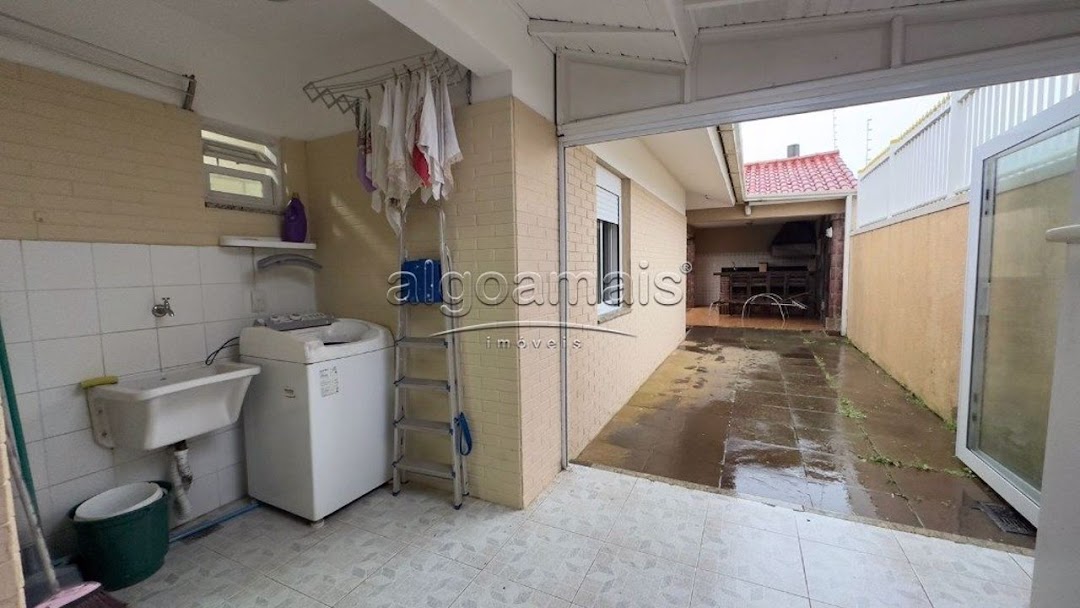 Casa à venda com 4 quartos, 160m² - Foto 24