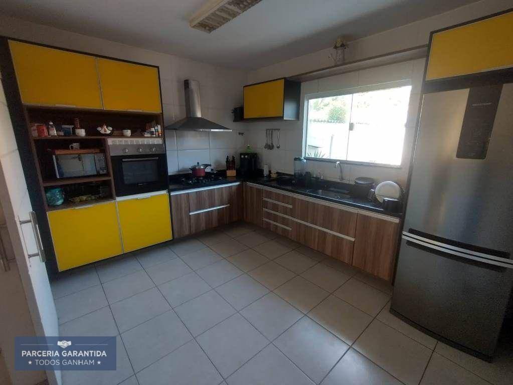 Casa à venda com 3 quartos, 113m² - Foto 13