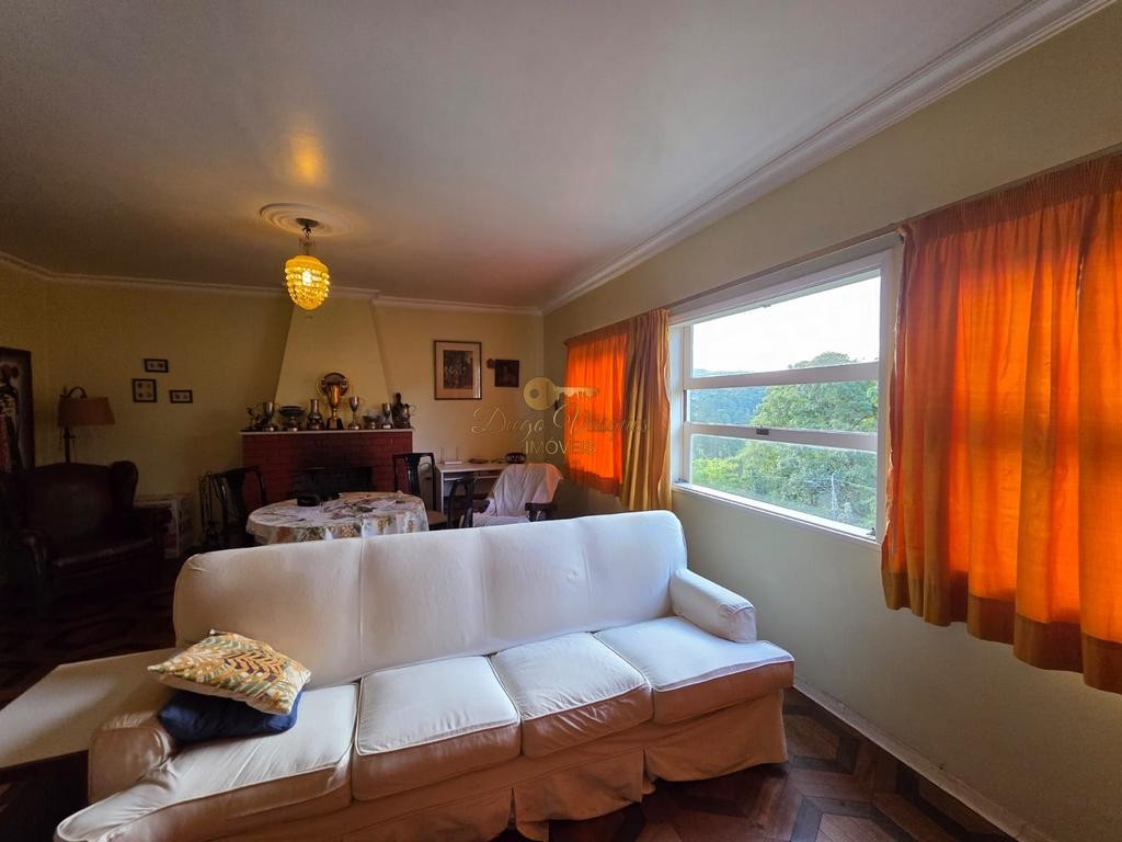 Casa à venda com 6 quartos, 375m² - Foto 7
