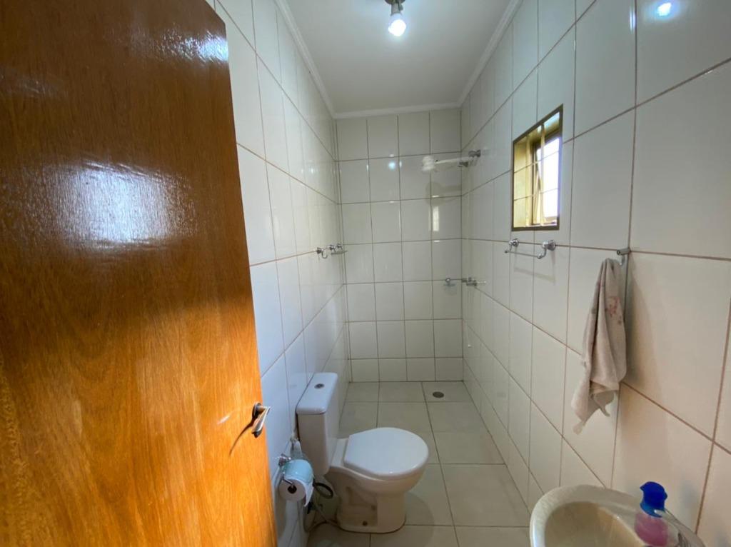 Casa à venda com 5 quartos, 190m² - Foto 26