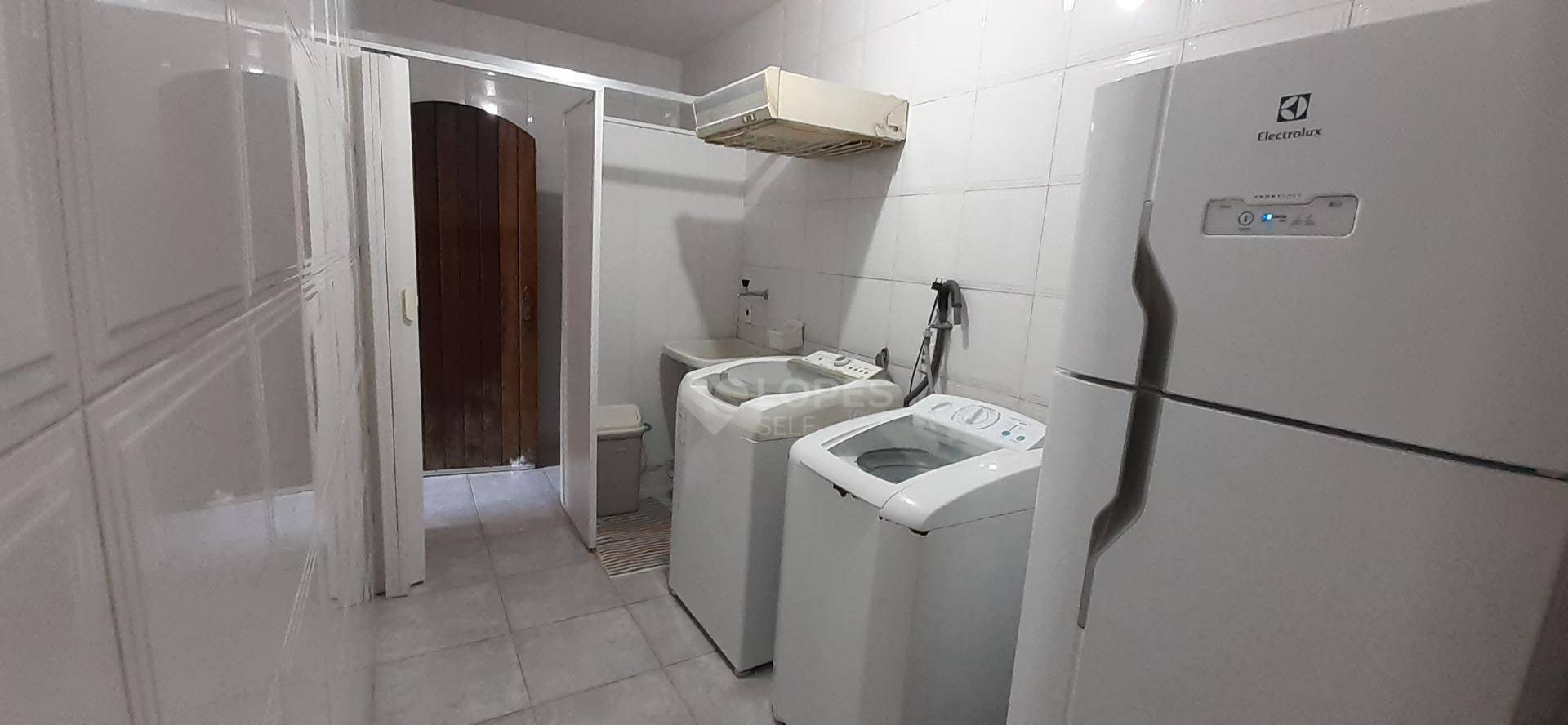 Casa à venda com 4 quartos, 145m² - Foto 16