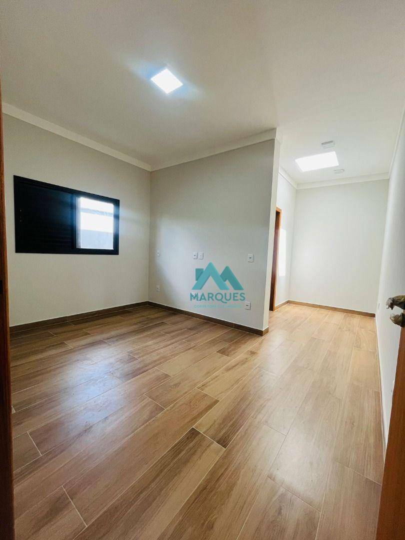 Casa à venda com 3 quartos, 150m² - Foto 18