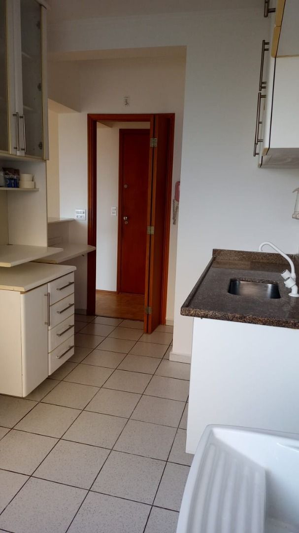 Apartamento para alugar com 3 quartos, 87m² - Foto 3