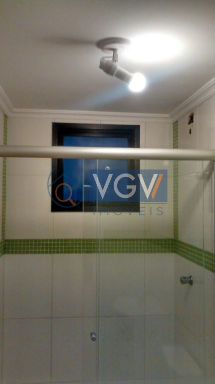 Apartamento à venda com 2 quartos, 60m² - Foto 13