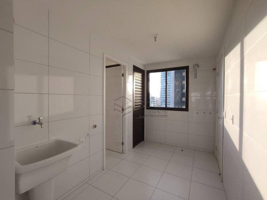 Apartamento à venda com 3 quartos, 162m² - Foto 21