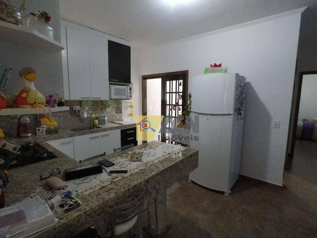 Casa de Condomínio à venda com 3 quartos, 180m² - Foto 12