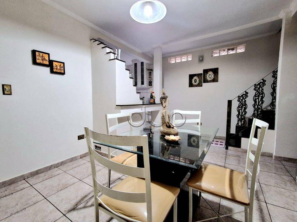 Casa à venda com 3 quartos, 176m² - Foto 2