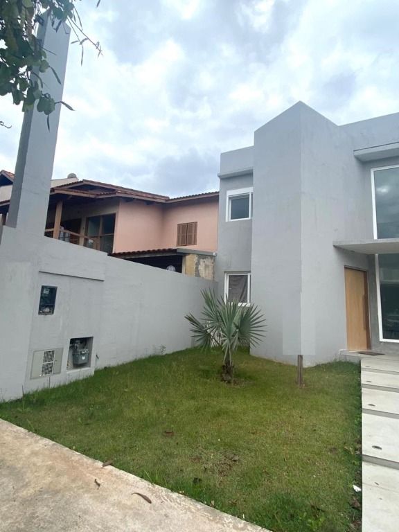 Casa de Condomínio à venda com 4 quartos, 291m² - Foto 4