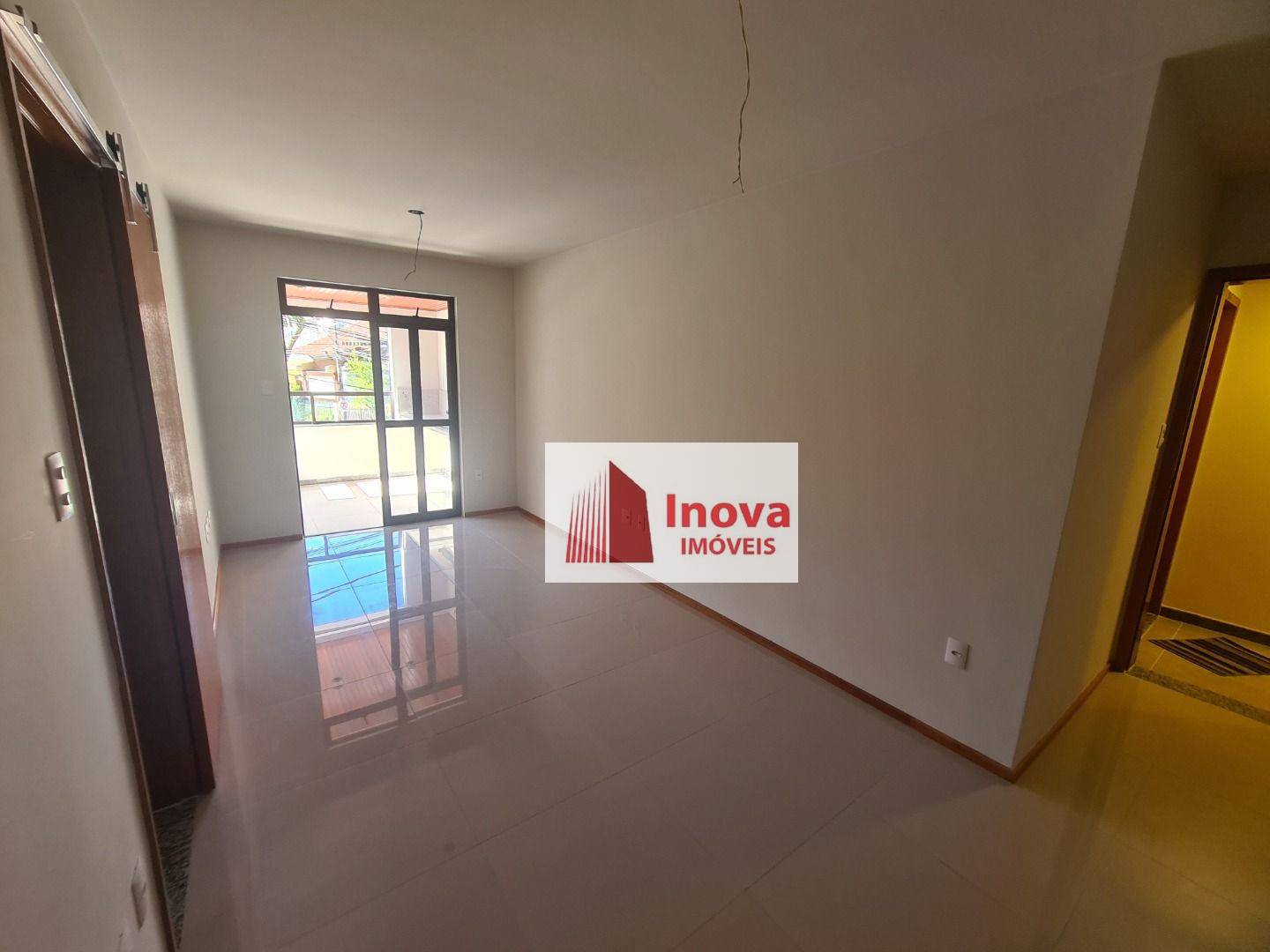 Apartamento à venda com 2 quartos, 70m² - Foto 7