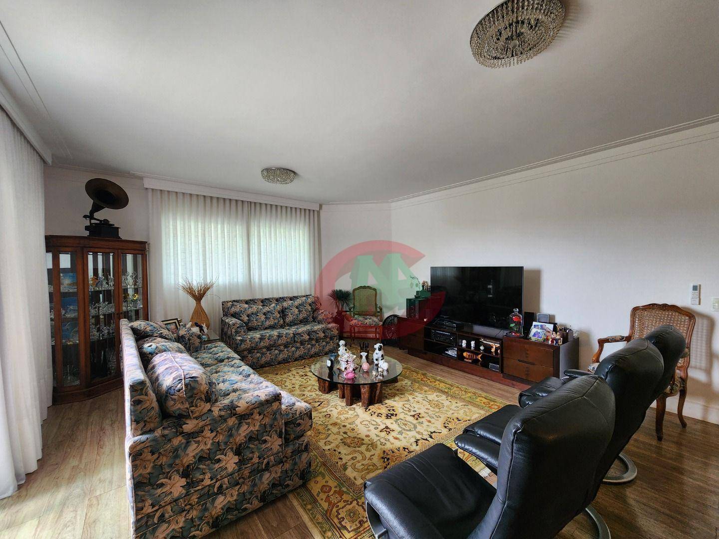 Apartamento, 3 quartos, 188 m² - Foto 2