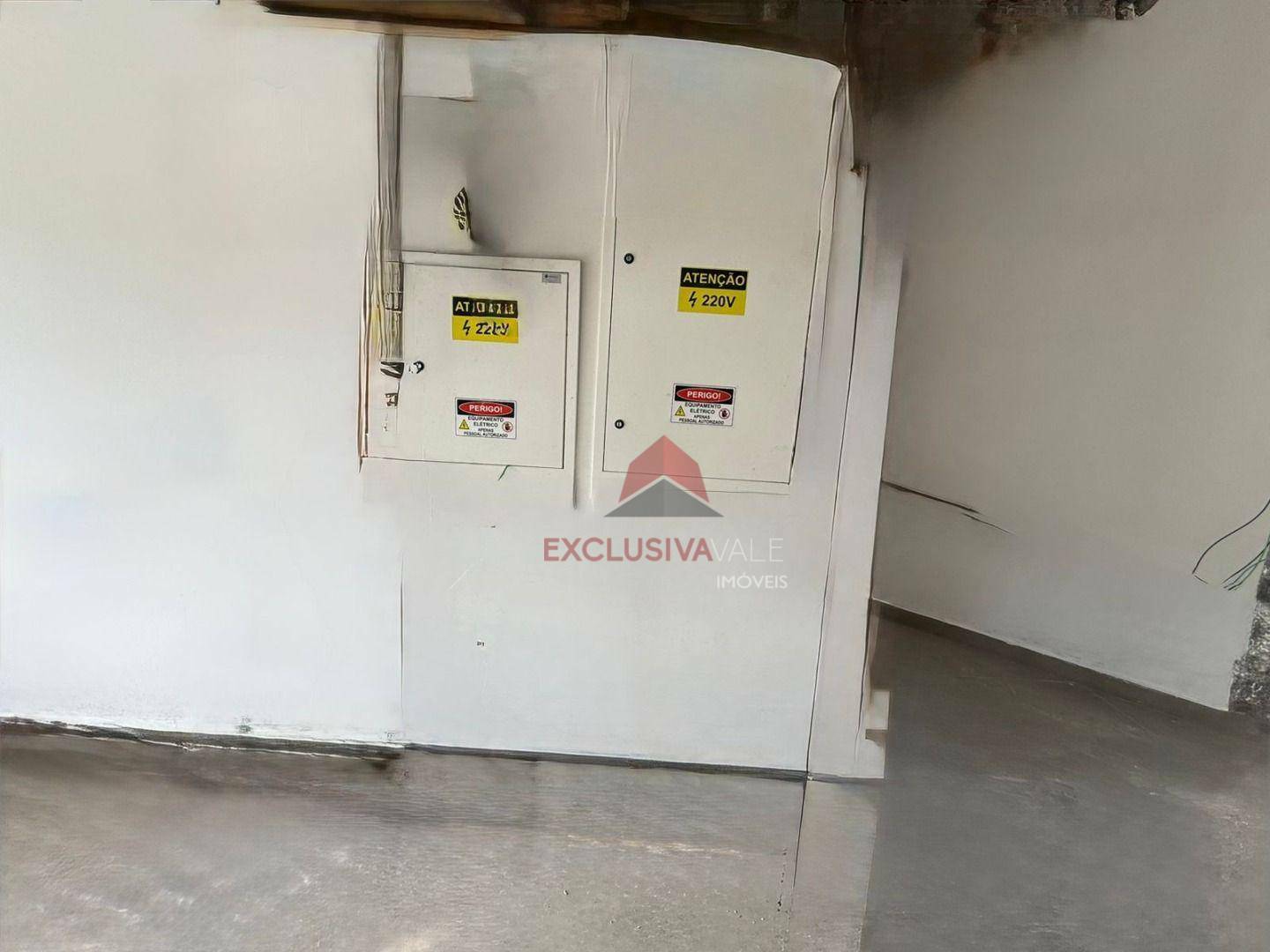 Prédio Inteiro para alugar, 300m² - Foto 17