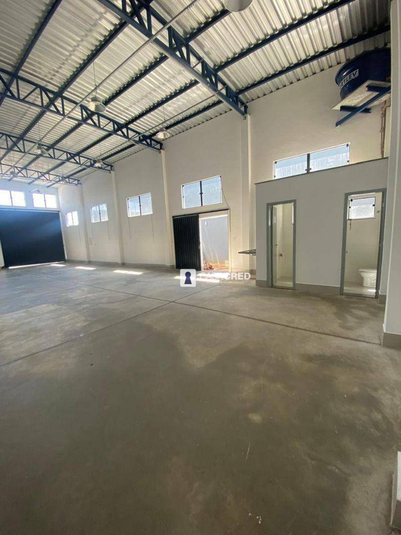 Depósito-Galpão-Armazém para alugar, 160m² - Foto 2