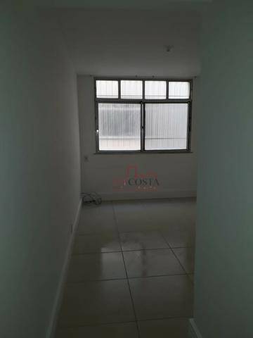 Apartamento à venda com 2 quartos, 60m² - Foto 2