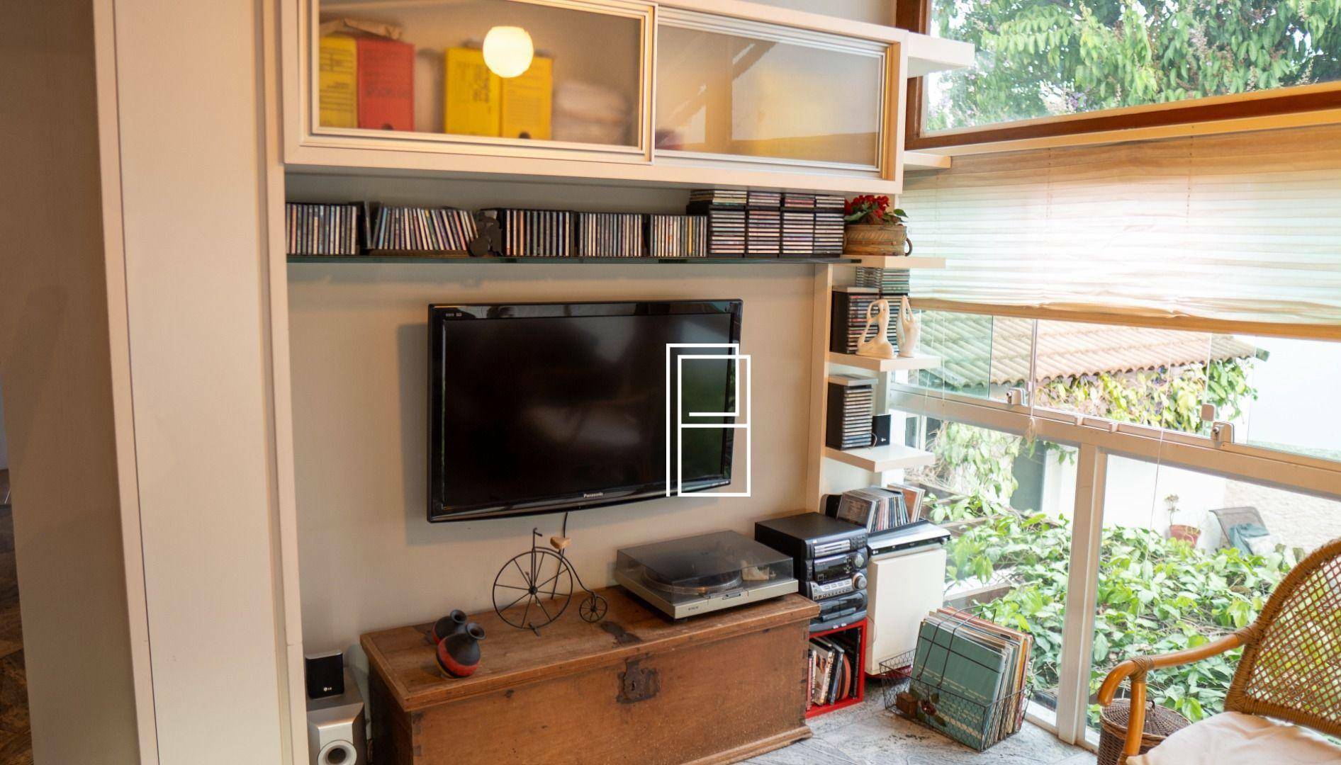 Casa à venda com 4 quartos, 300m² - Foto 29