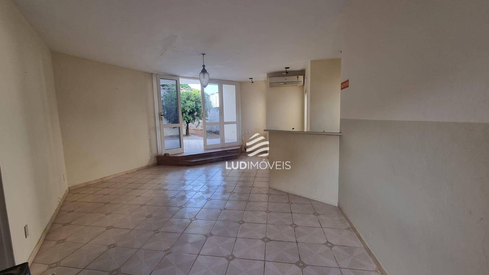 Casa à venda com 4 quartos, 244m² - Foto 21