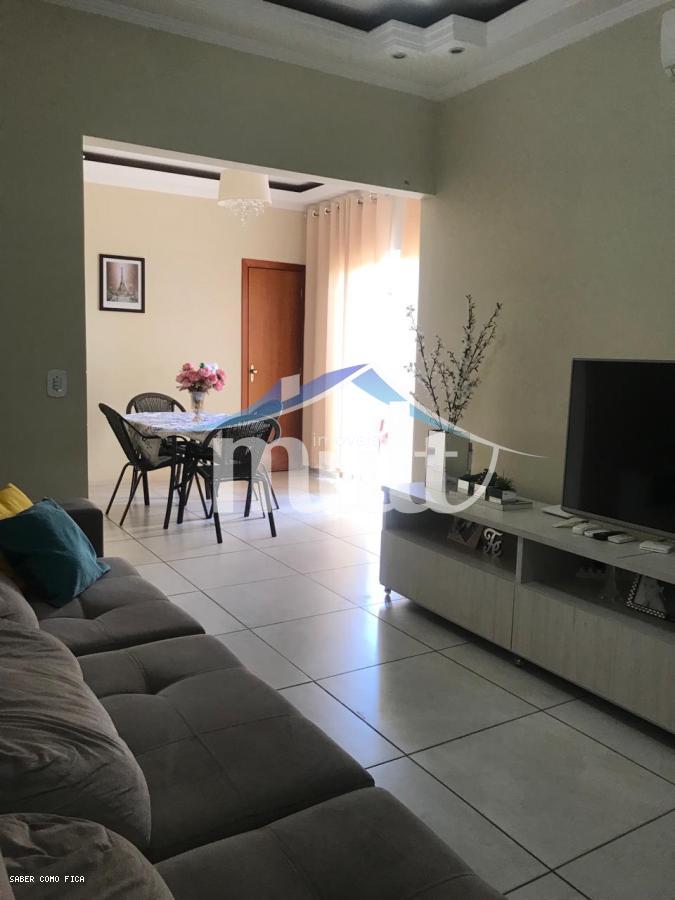 Casa à venda com 3 quartos, 396m² - Foto 10