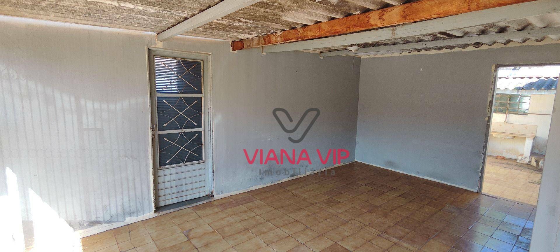 Casa à venda com 3 quartos, 217m² - Foto 4