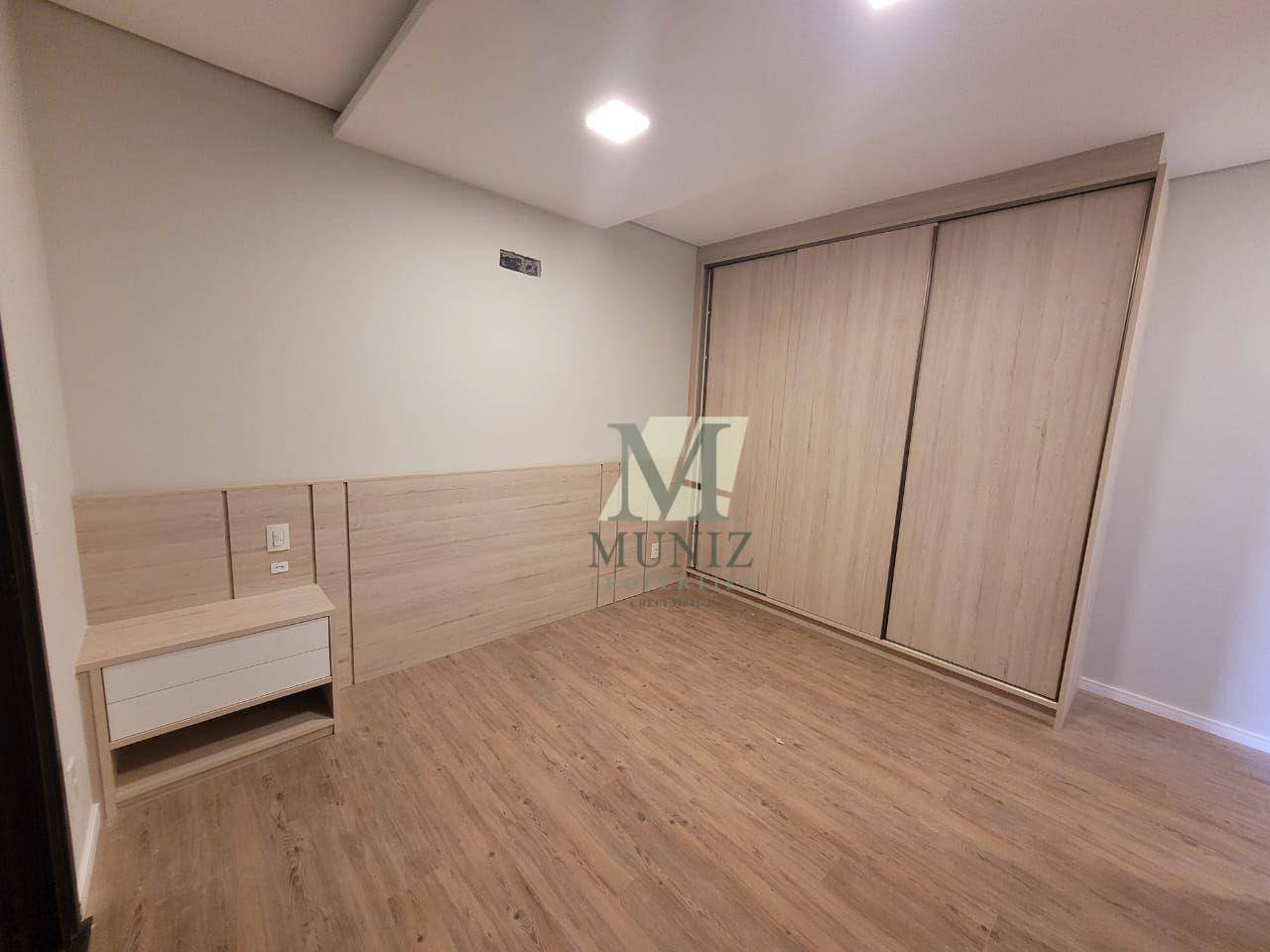 Casa à venda com 3 quartos, 235m² - Foto 10