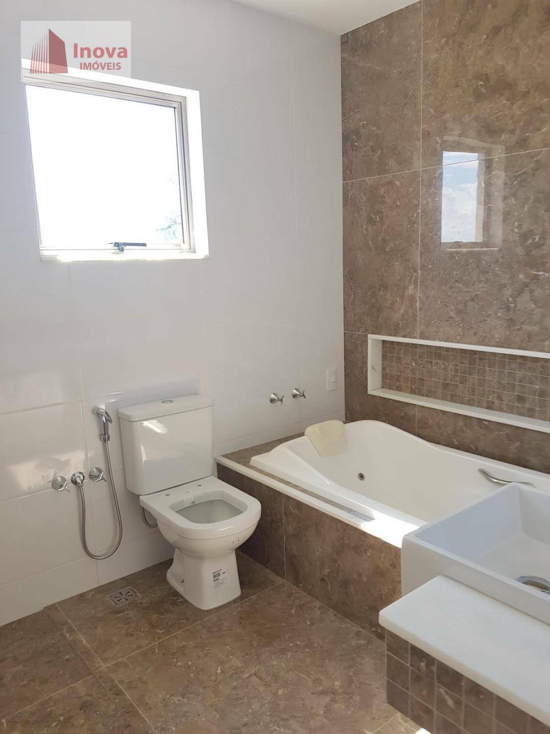 Casa de Condomínio à venda com 3 quartos, 400m² - Foto 18