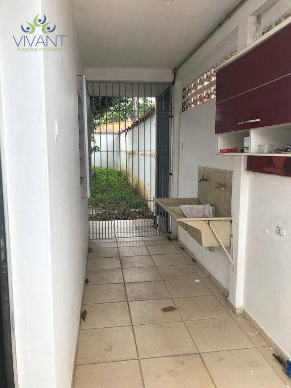 Sobrado à venda com 4 quartos, 318m² - Foto 21