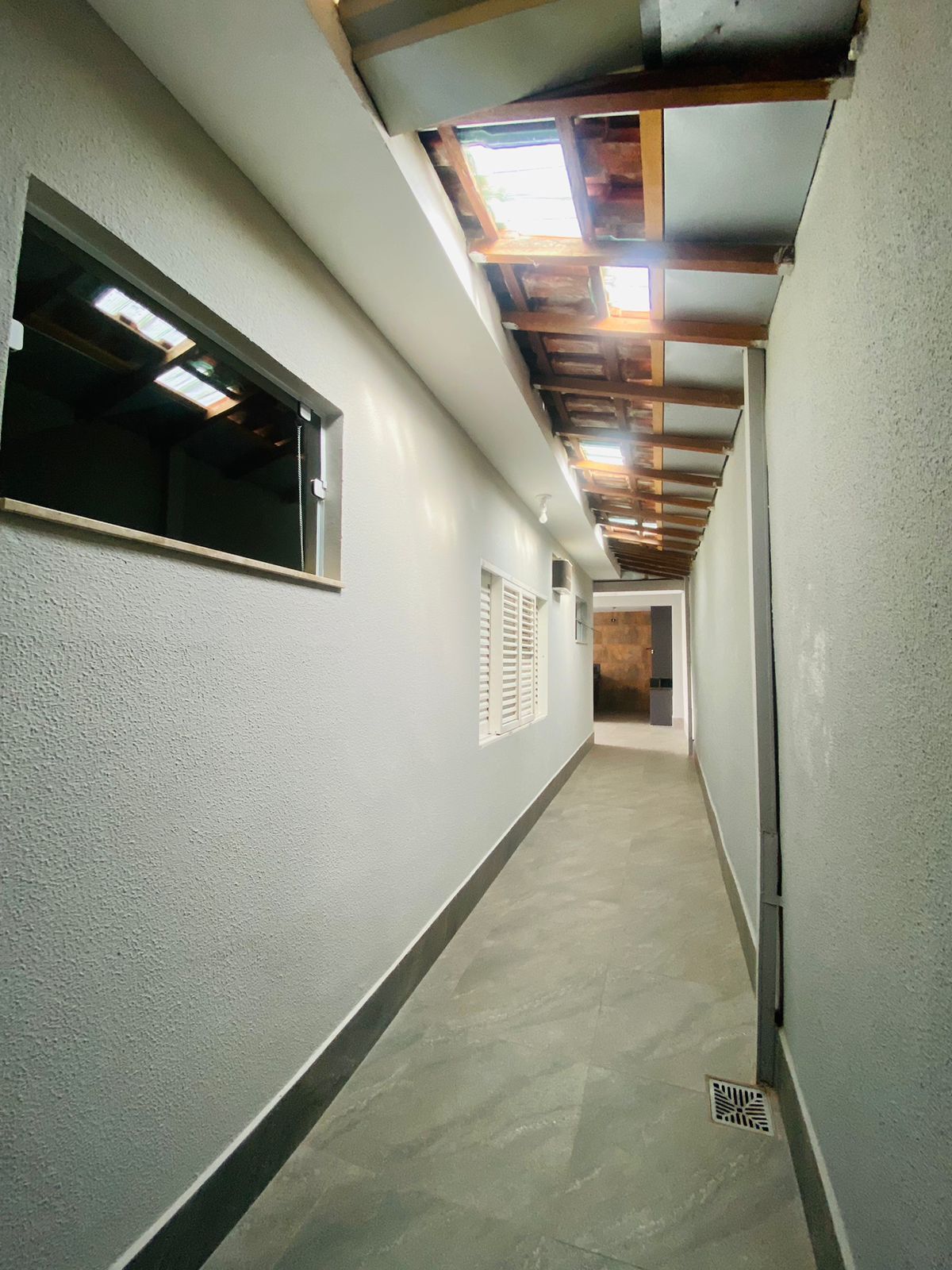 Casa à venda com 3 quartos, 246m² - Foto 12