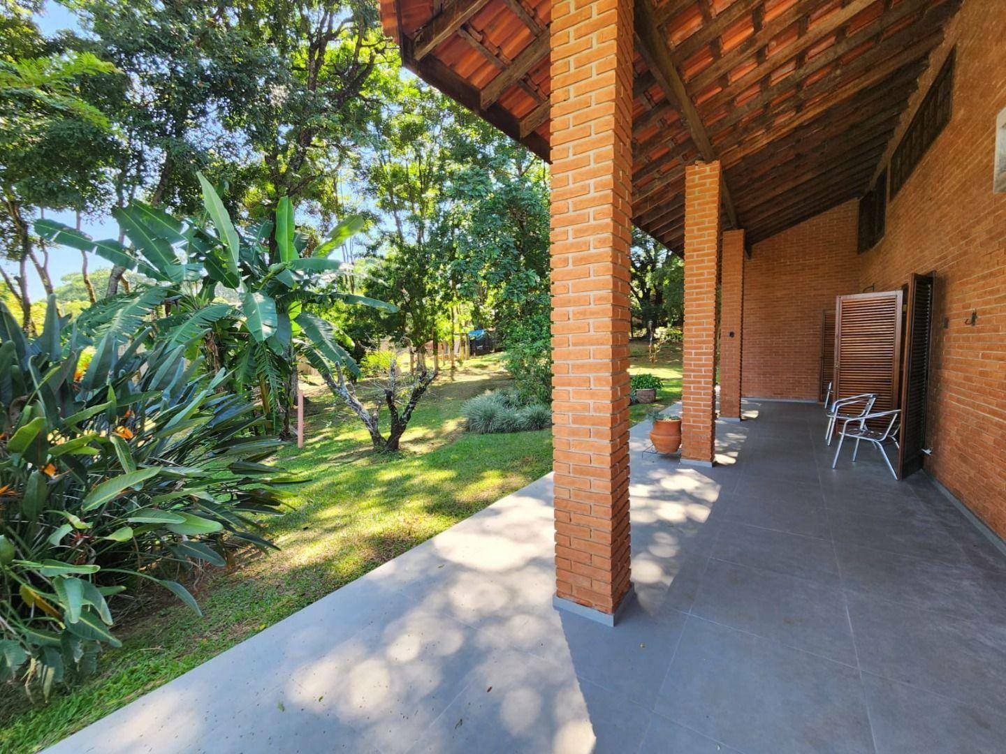 Casa de Condomínio à venda com 4 quartos, 446m² - Foto 5