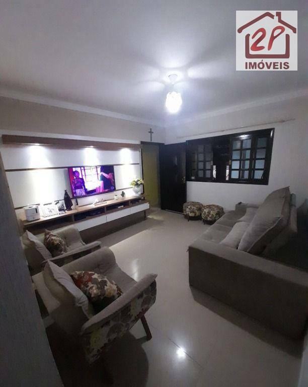 Casa à venda com 2 quartos, 70m² - Foto 3