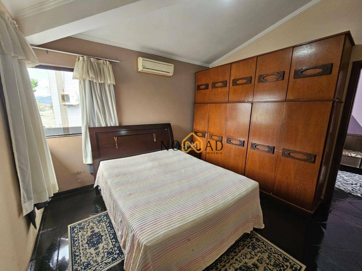 Casa de Condomínio à venda com 4 quartos, 300m² - Foto 19