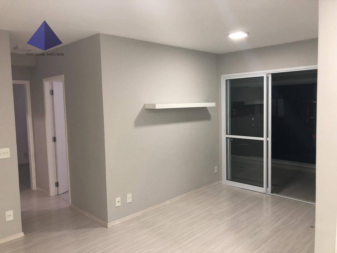 Apartamento à venda com 2 quartos, 68m² - Foto 3