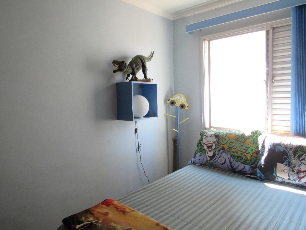 Apartamento à venda com 3 quartos, 107m² - Foto 11