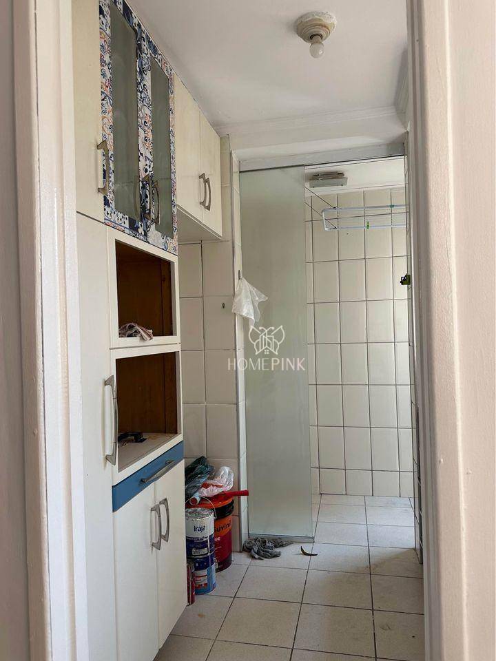 Apartamento à venda com 2 quartos, 47m² - Foto 2