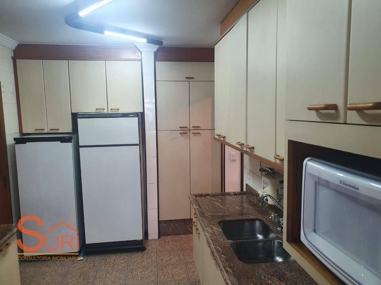 Apartamento à venda com 3 quartos, 136m² - Foto 27