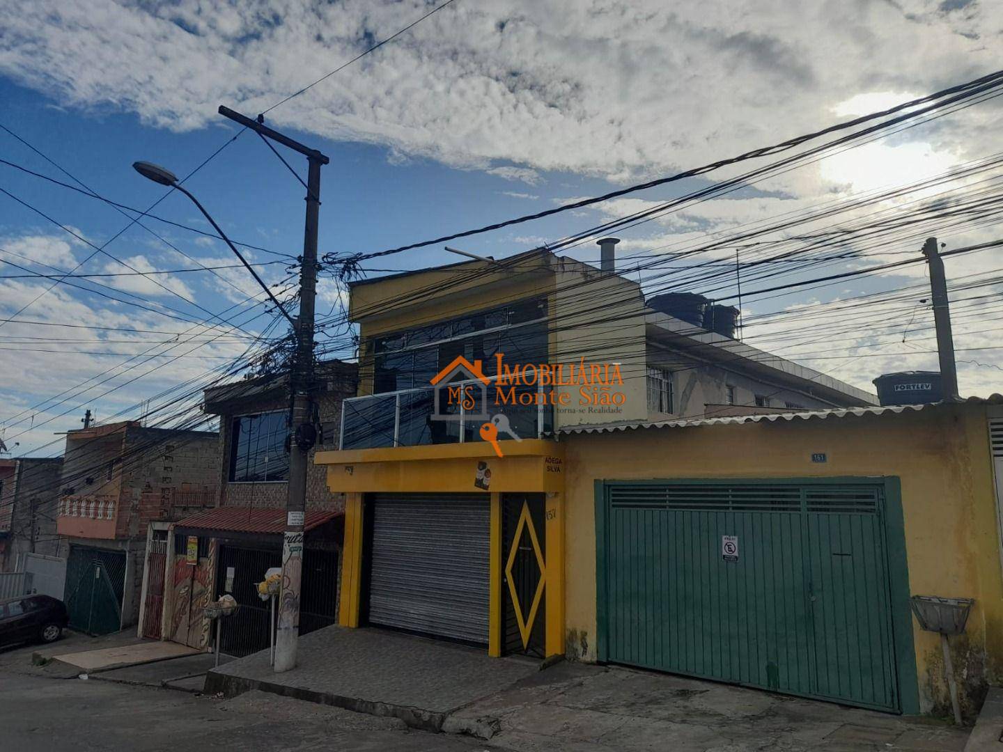 Sobrado à venda com 5 quartos, 150m² - Foto 2