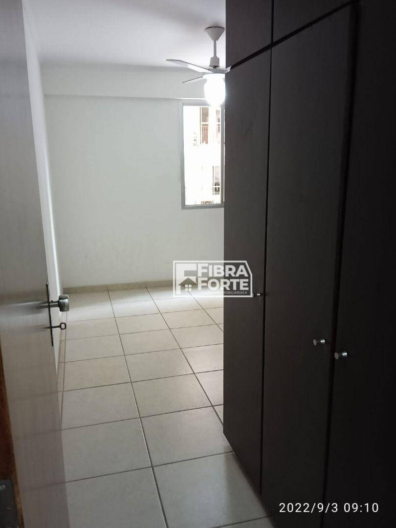 Apartamento à venda com 2 quartos, 70m² - Foto 15