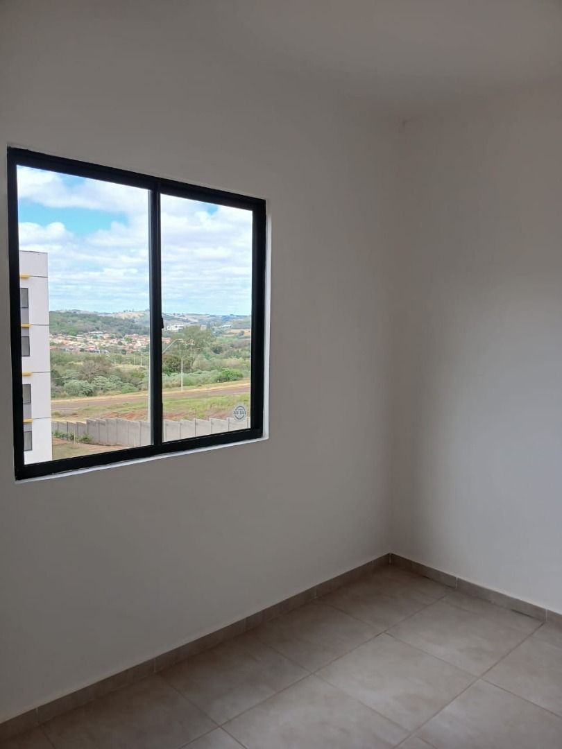 Apartamento para alugar com 2 quartos, 40m² - Foto 11