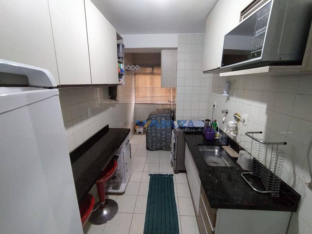 Apartamento à venda com 2 quartos, 56m² - Foto 18