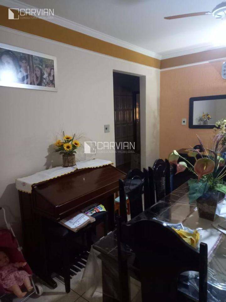 Casa à venda com 3 quartos, 115m² - Foto 2