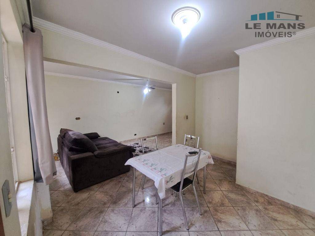 Casa à venda com 3 quartos, 174m² - Foto 3