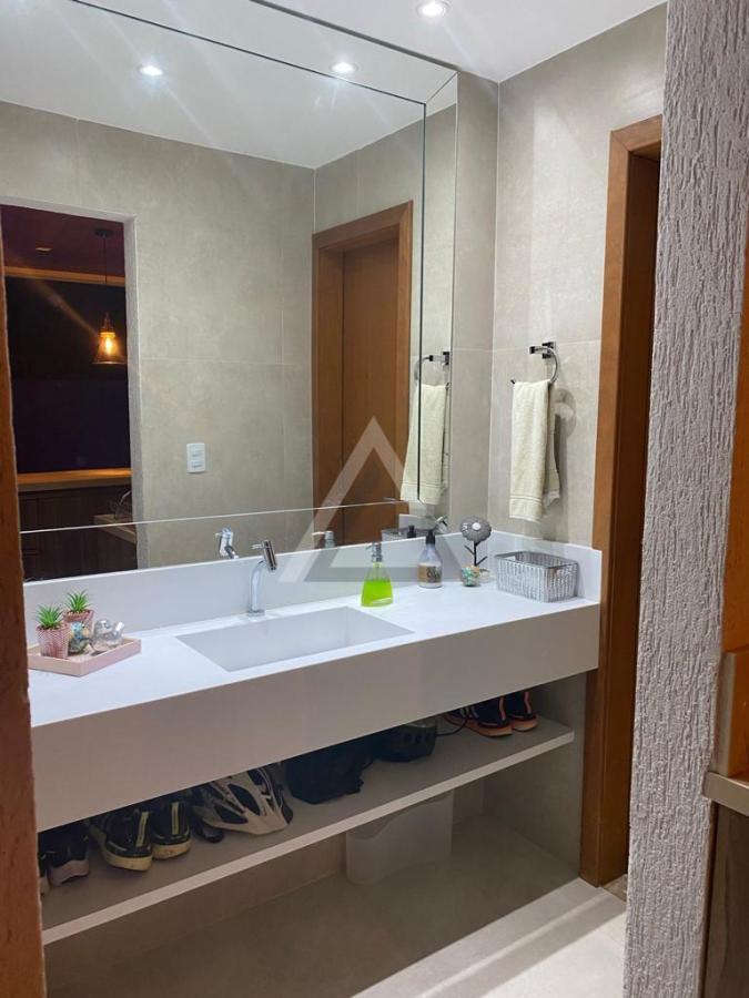Casa de Condomínio à venda com 5 quartos, 473m² - Foto 9