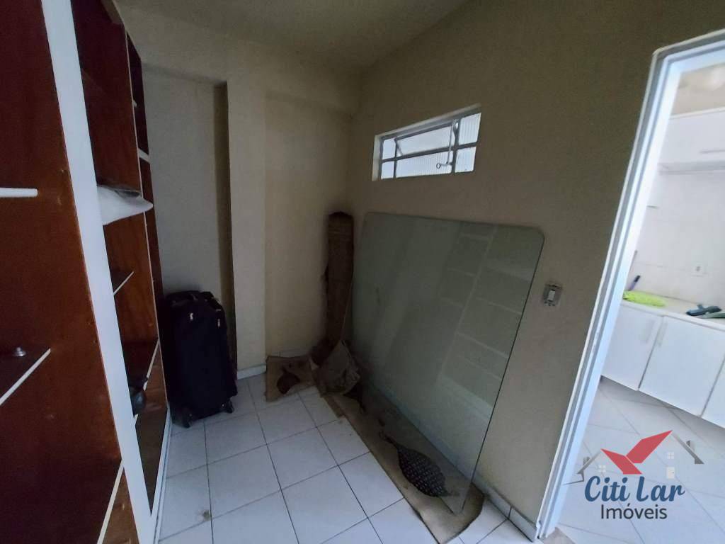 Sobrado à venda com 3 quartos, 238m² - Foto 47