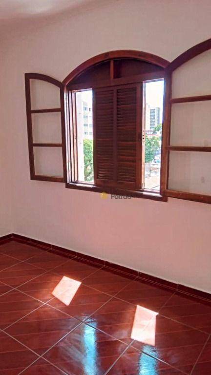 Apartamento à venda com 3 quartos, 97m² - Foto 7