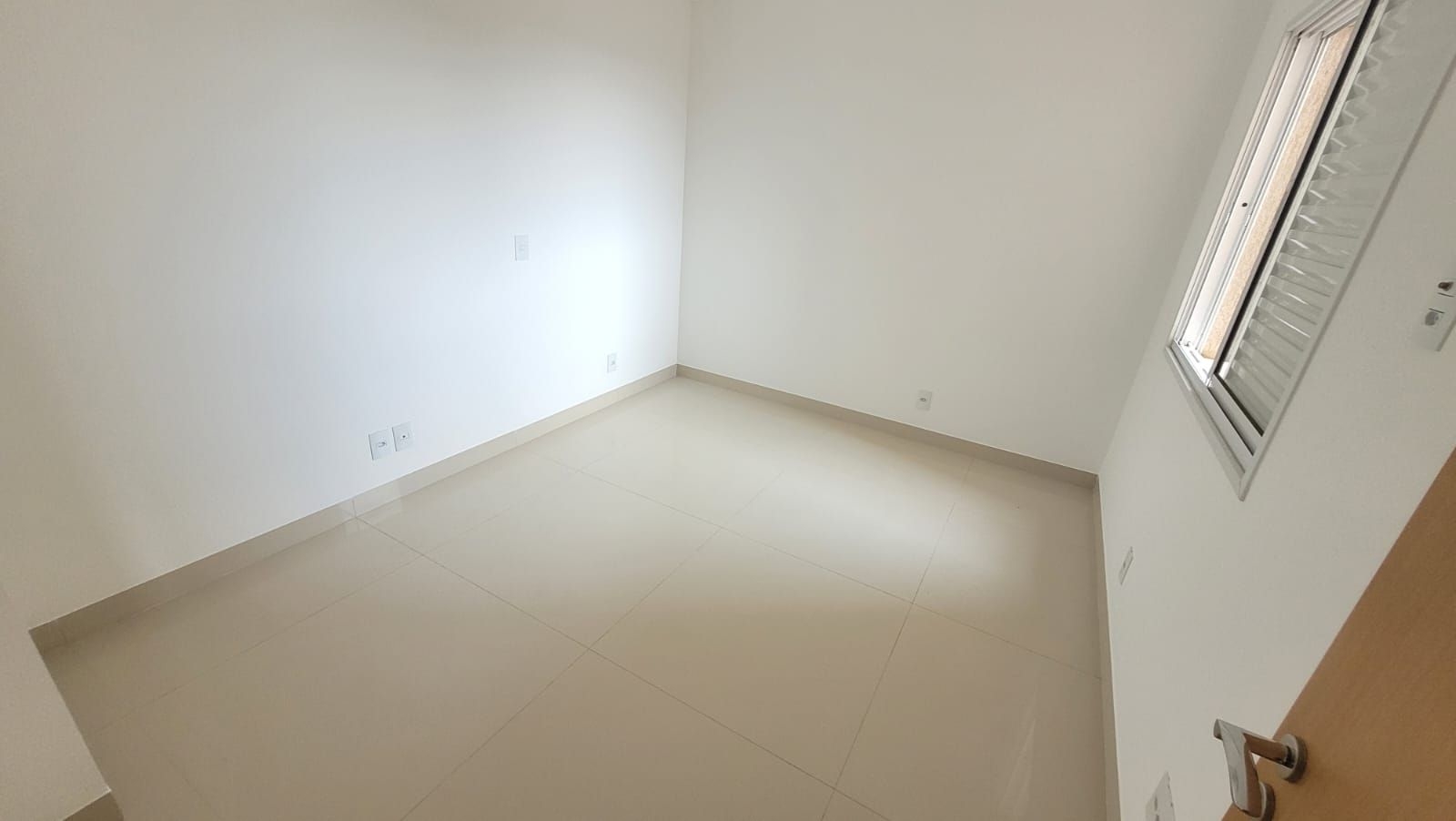 Apartamento à venda com 4 quartos, 144m² - Foto 9