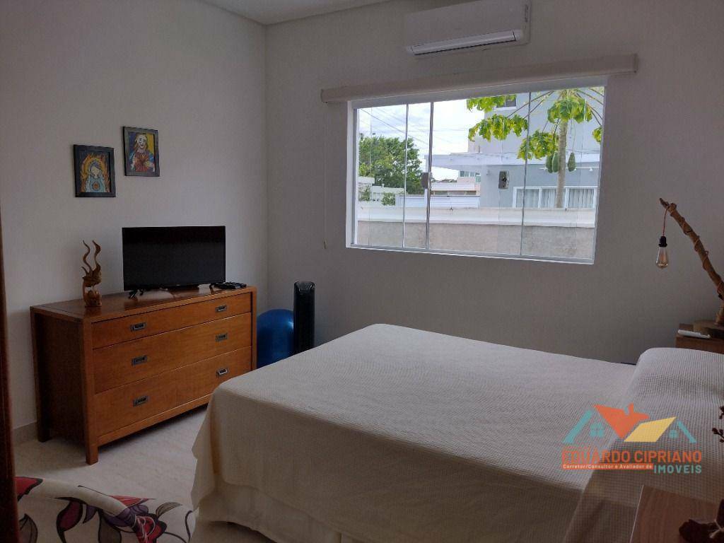 Sobrado à venda com 4 quartos, 300m² - Foto 14