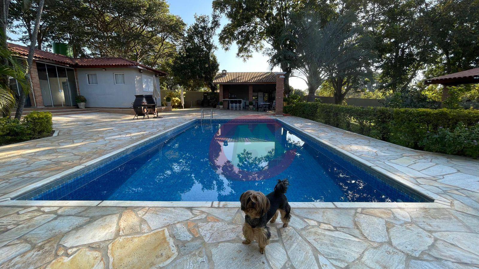 Chácara, 4 quartos, 5000 m² - Foto 2