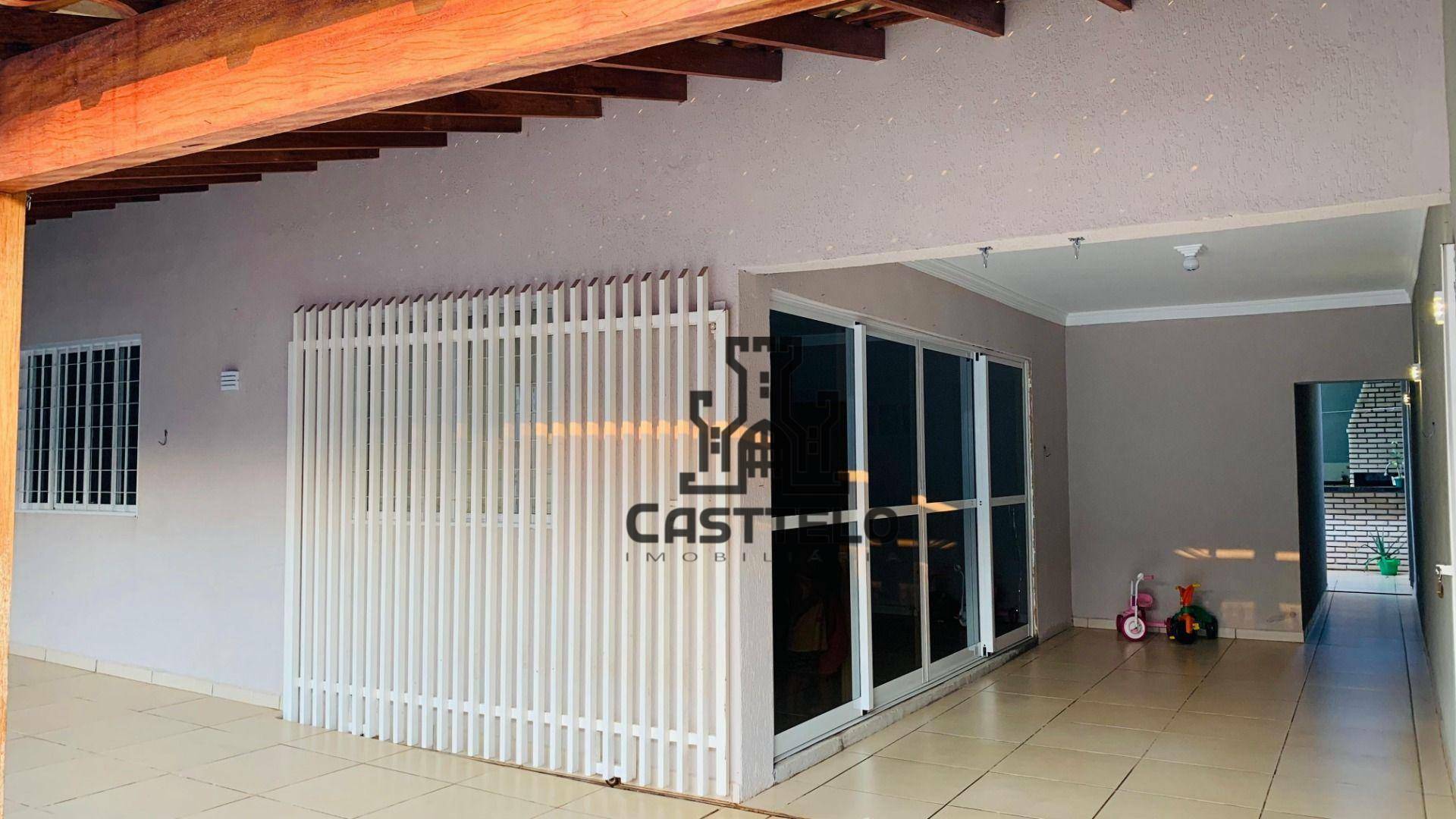 Casa à venda com 4 quartos, 170m² - Foto 5