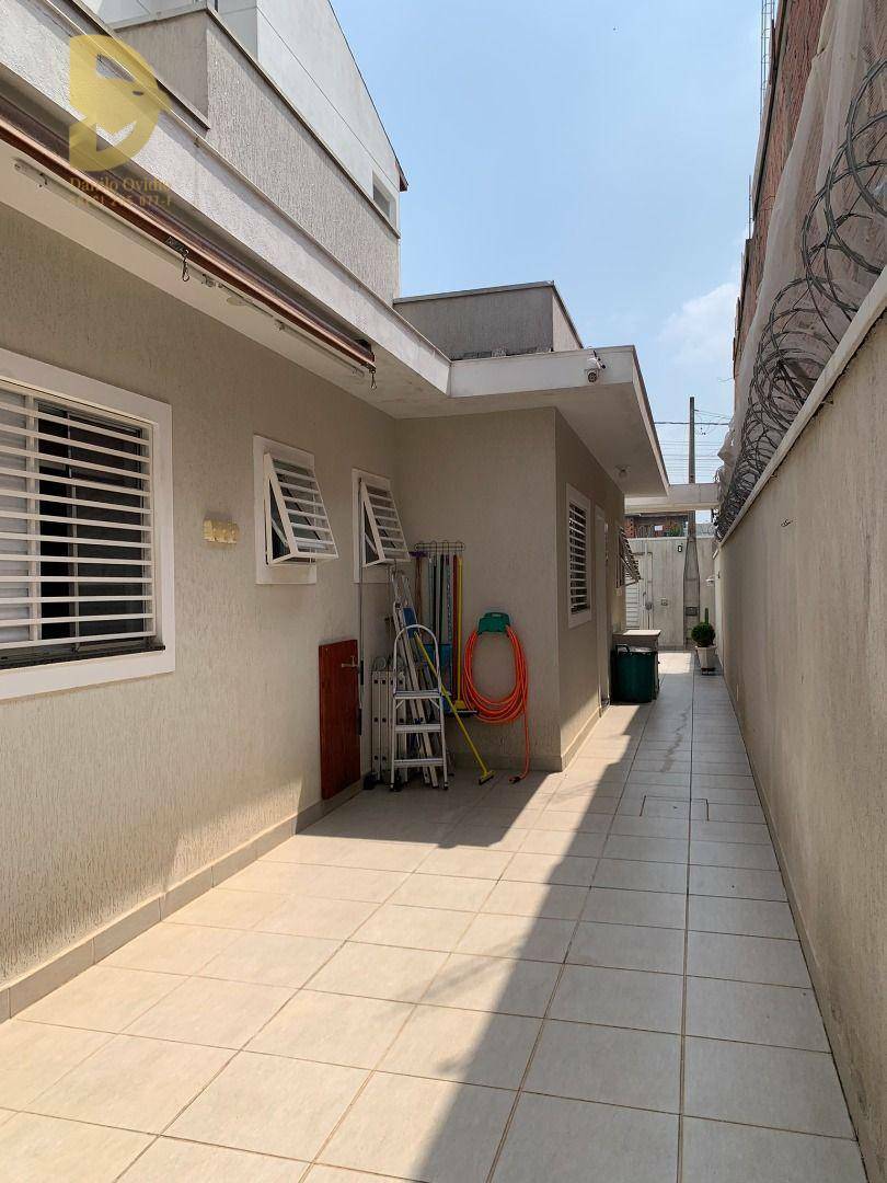 Casa à venda com 2 quartos, 70m² - Foto 25