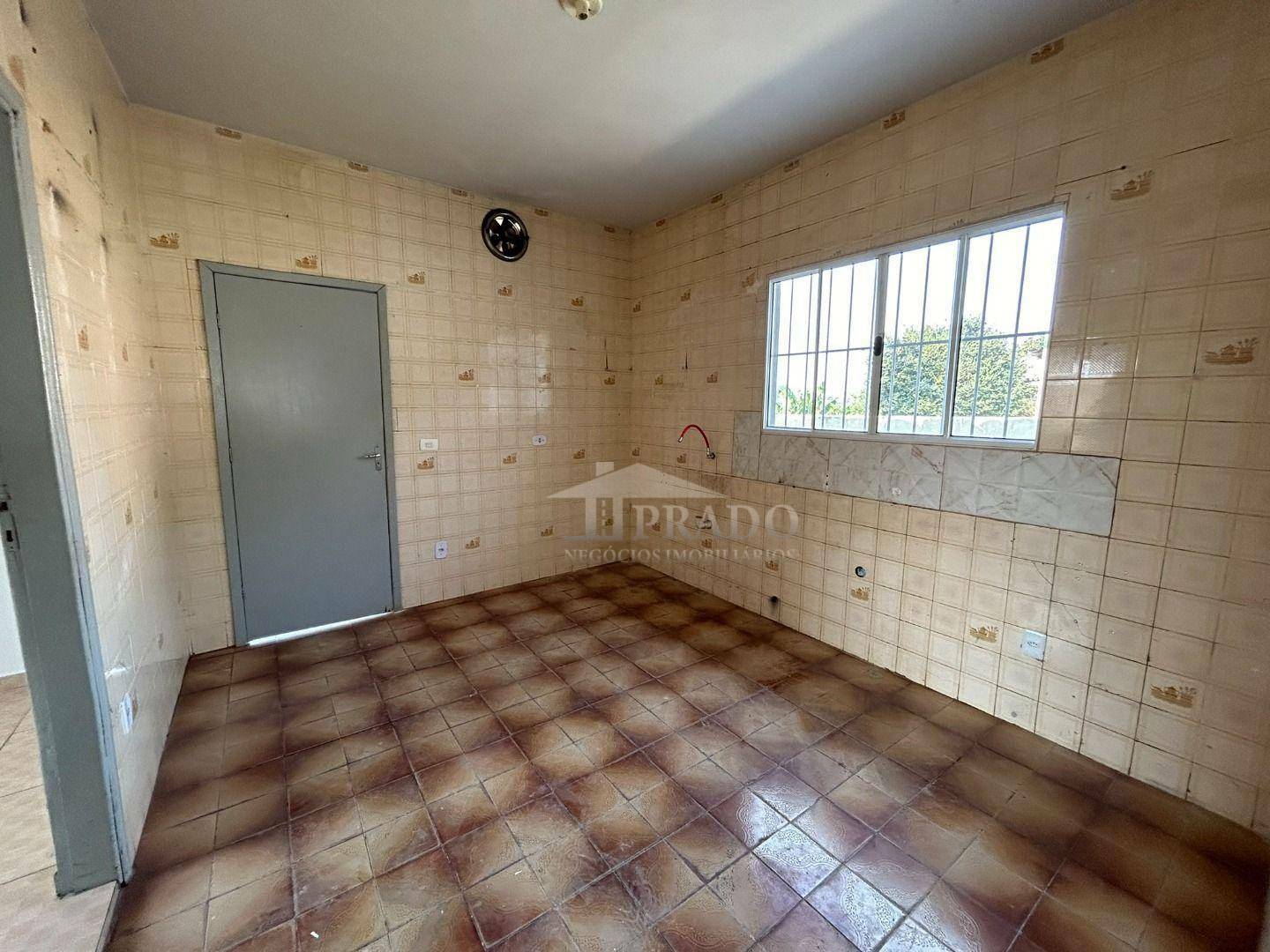 Casa à venda com 3 quartos, 88m² - Foto 11