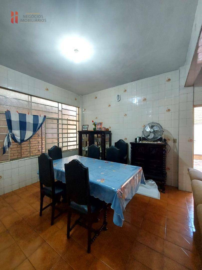 Casa à venda com 5 quartos, 197m² - Foto 14